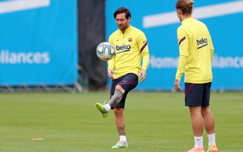 Messi prepara el regreso con más récords en la mira
