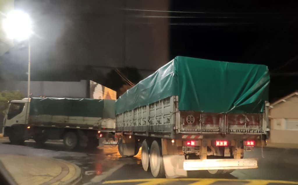 ¿Qué hacía un camión de Olavarría circulando por pleno centro de Tandil a las 6:55?