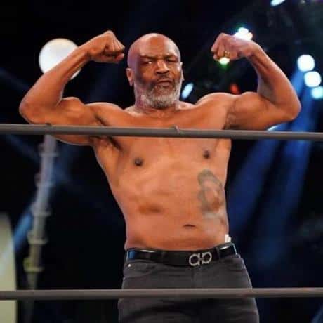 Tyson anunció su regreso con un combate exhibición 