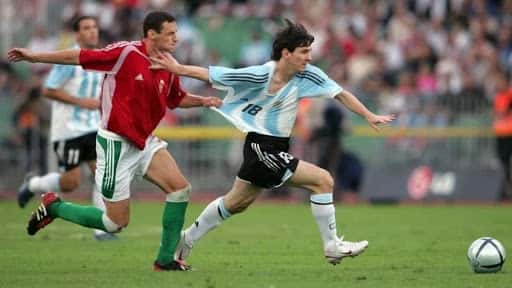 Pasaron quince años del frustrante debut de Messi