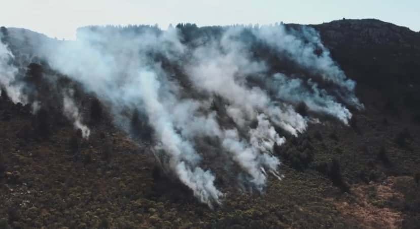 Las impactantes imágenes de los incendios en las sierras de Tandil