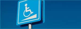 La Defensoría del Pueblo recomendó crear estacionamientos reservados para personas con movilidad reducida