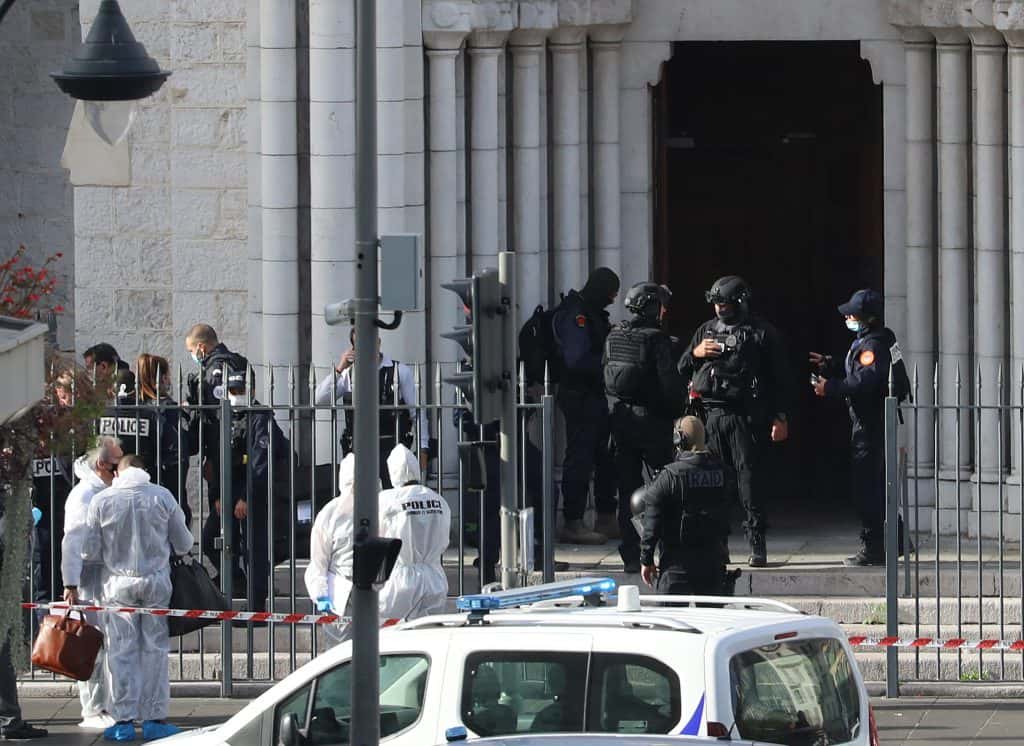 Estupor y máxima alerta en Francia por un ataque islamista dentro de una iglesia