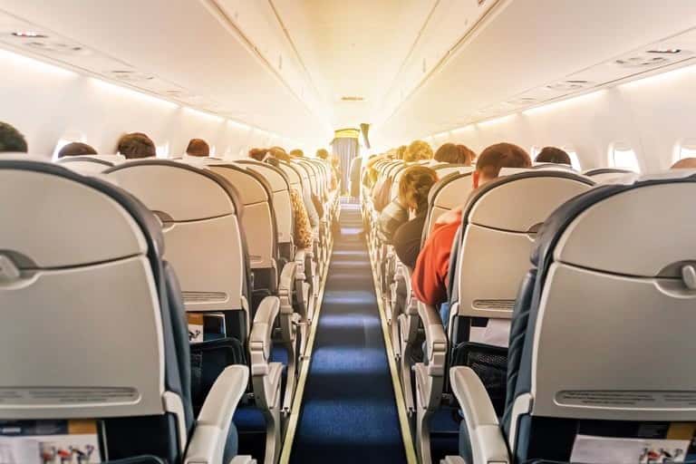 Un estudio determinó que los aviones son más seguros que otros entornos cerrados
