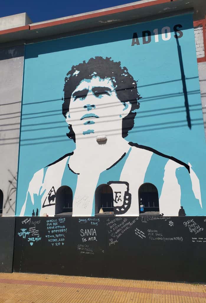El bloque Integrar busca poner en valor el  mural del estadio en homenaje a Maradona