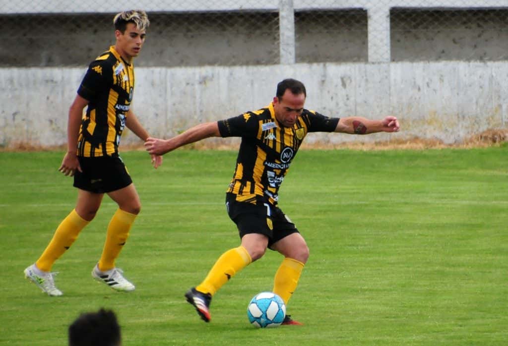 Martín Michel, el nombre del gol en Santamarina