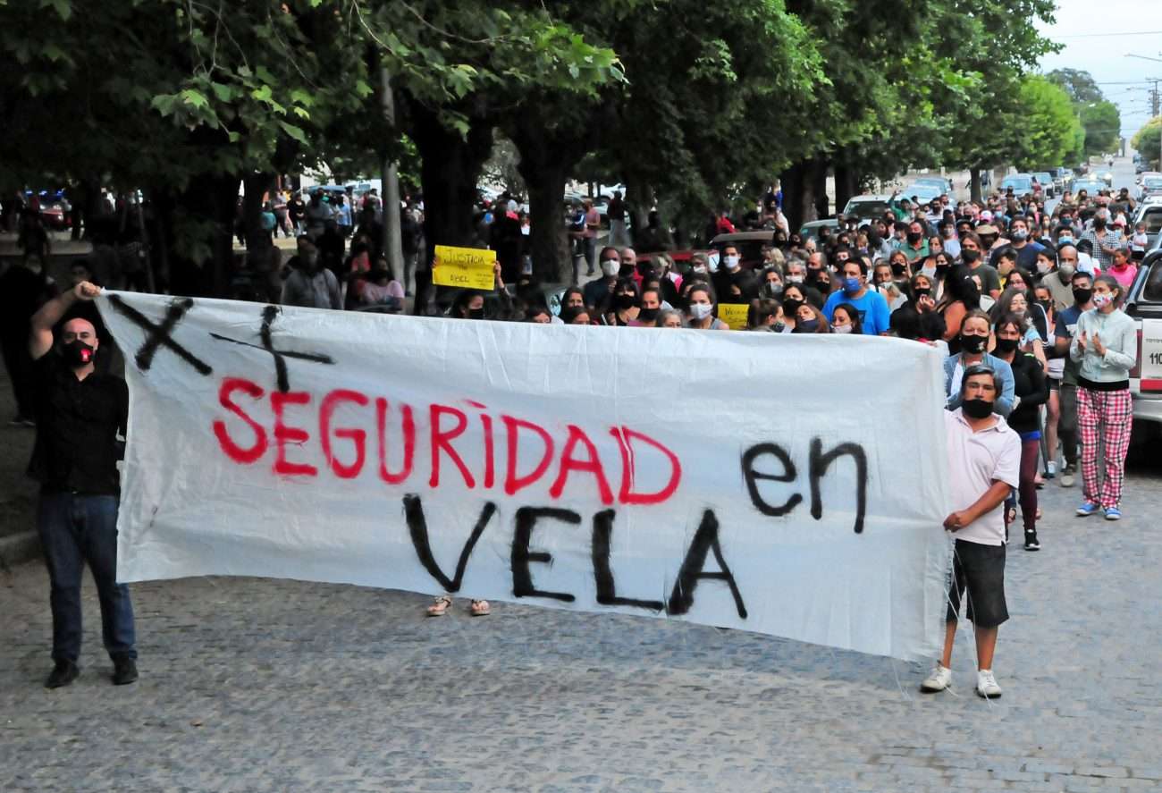 Tras la masiva marcha, la policía aprehendió a una persona por la ola de robos en Vela