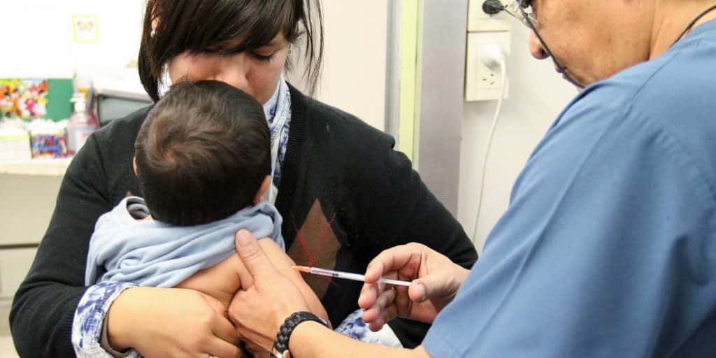 Por la pandemia bajó un 40 por  ciento el cumplimiento del calendario  de vacunación en Buenos Aires