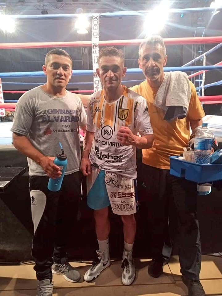 Rueda noqueó en Córdoba y es campeón latino