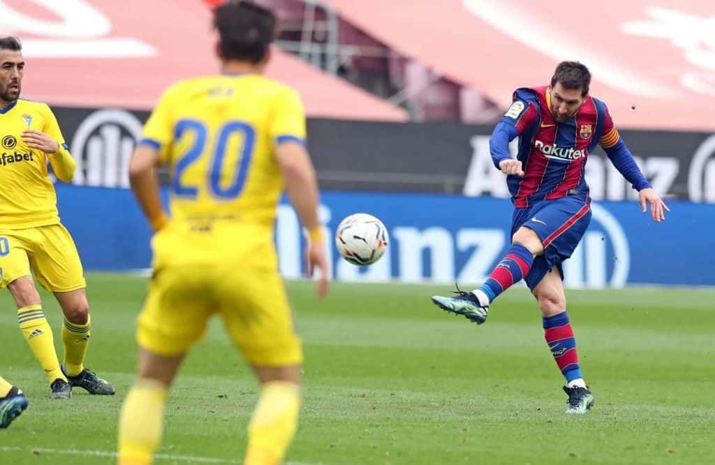 Messi, récord y empate ante Cadiz