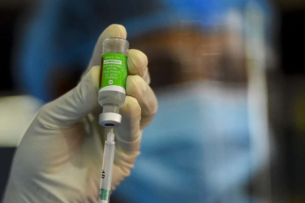 El Gobierno autoriza una vacuna contra el coronavirus producida en India