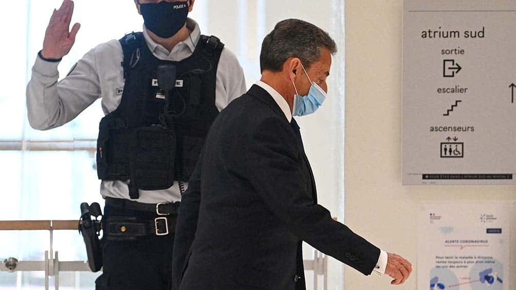 La Justicia francesa condenó a prisión al expresidente Sarkozy por corrupción
