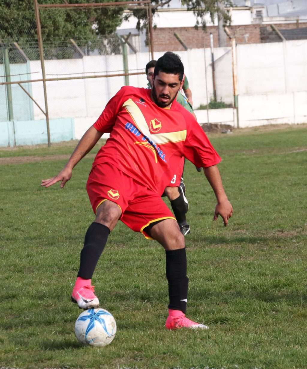 “Pocho” Franco, un “9” de los que aportan juego y gol