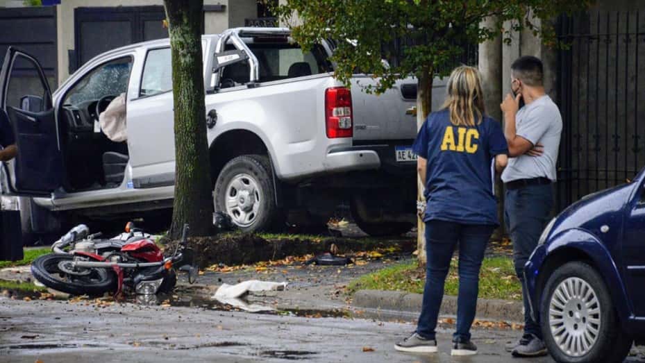 Un conductor persiguió, atropelló y mató a dos ladrones en Rosario