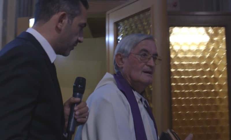 El excapellán que da misas en Italia y es requerido por delitos de lesa humanidad