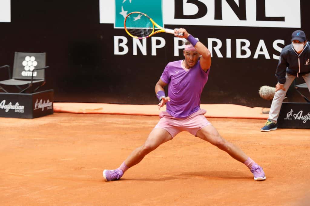 Nadal y Djokovic juegan por el trofeo en Italia