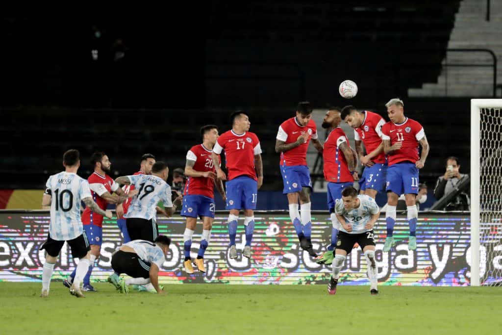 En otra producción de mayor a menor, Argentina se resignó al empate ante Chile