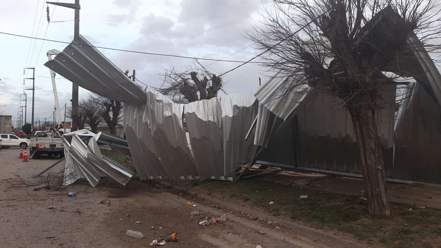 El viento causó destrozos en Villa Aguirre y en barrios ubicados al norte de la Ruta 226