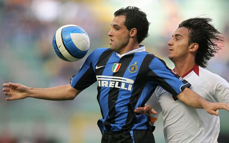 El día que Mariano González colaboró para que Luis Figo continuara en el Inter