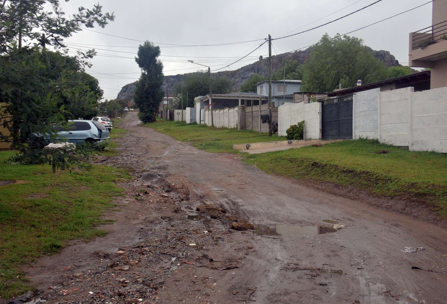 Vecinos de Los Charitos reiteraron el reclamo por obras de infraestructura básica en el barrio