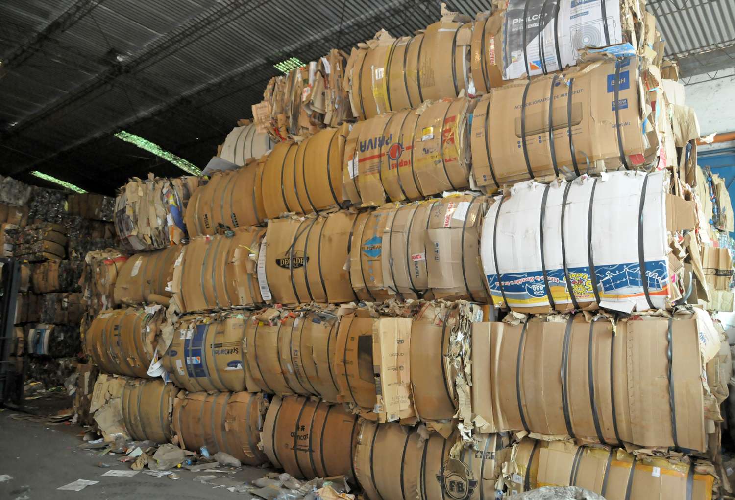 Cartoneros avisaron que “peligra el reciclaje” por estancamiento de la venta de cartón por parte de las empresas