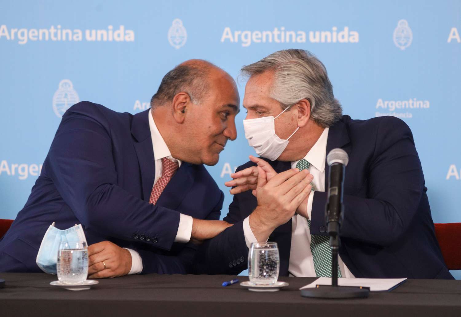 Manzur analiza su salida del Gobierno nacional para retornar a Tucumán.
