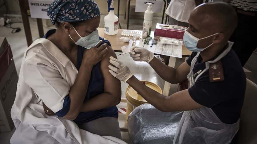 Más de 120 países no lograrán la meta de vacunación de la OMS