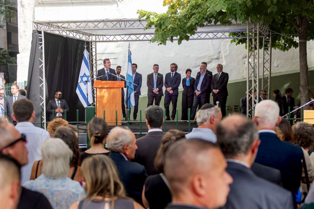El ministro de Justicia, Martín Soria, habló en el acto por los 30 años del atentado a la embajada de Israel.