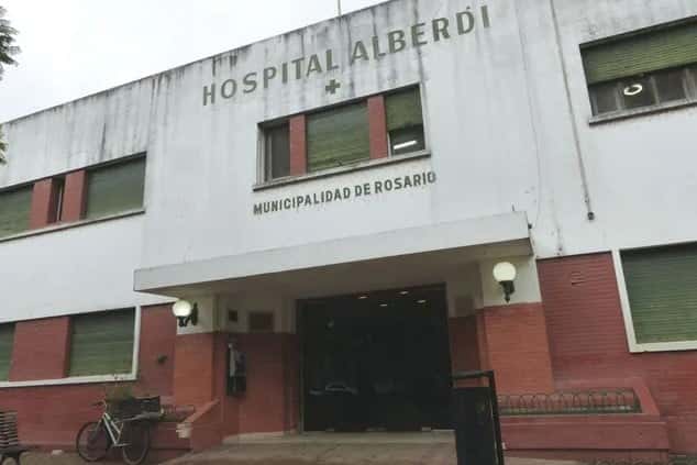 Una de las víctimas fue trasladada al Hospital Alberdi, donde falleció.