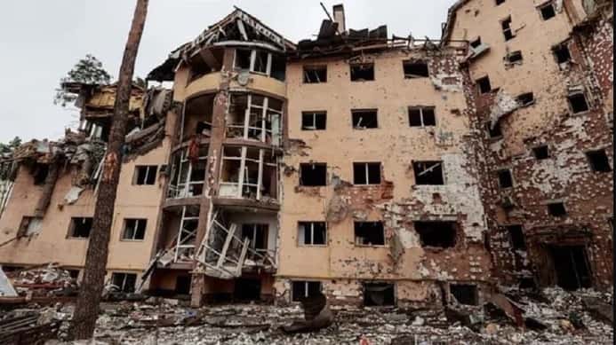 Los bombardeos destruyeron gran cantidad de edificios residenciales en distintas ciudades ucranianas.