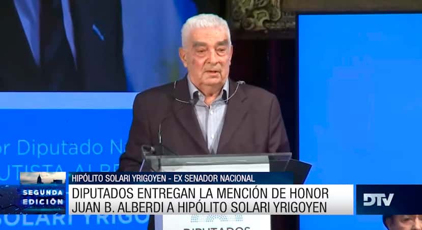 Diputados reconoció a Hipólito Solari Yrigoyen con la mención de honor "Juan B. Alberdi"