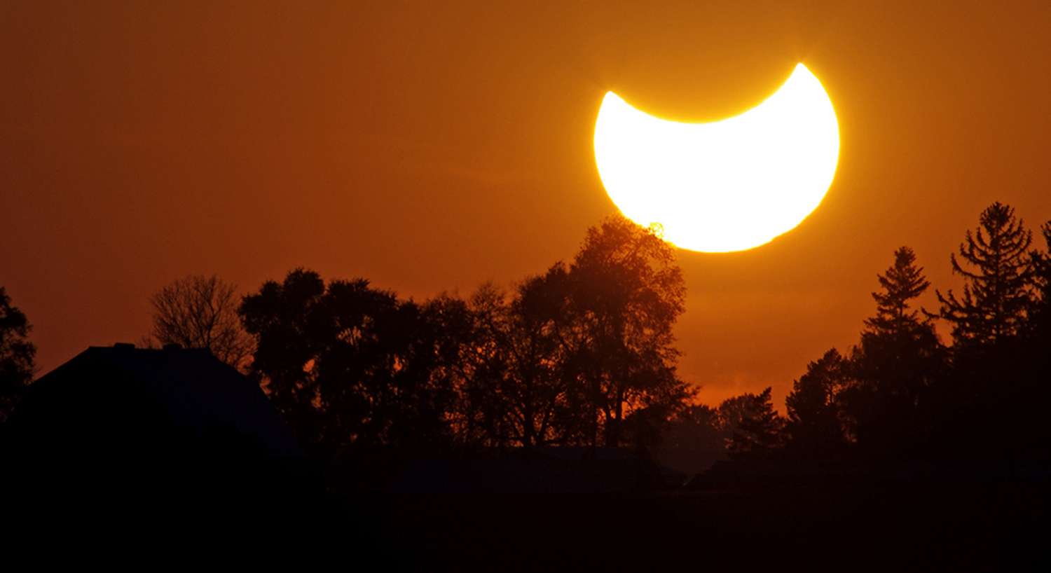 ¿Se podrá ver desde Tandil el eclipse solar de este sábado?