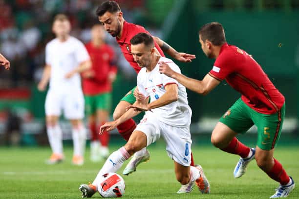 Portugal es puntero tras vencer a República Checa