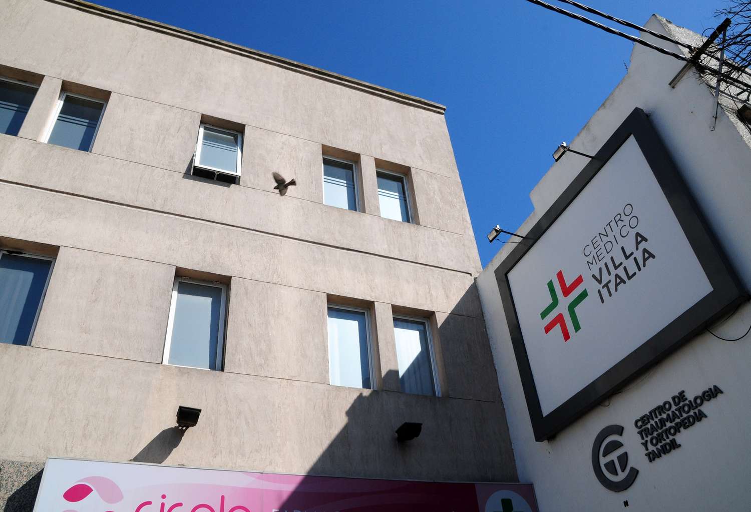 Una pelea de socios marca el cierre del Centro Médico Villa Italia