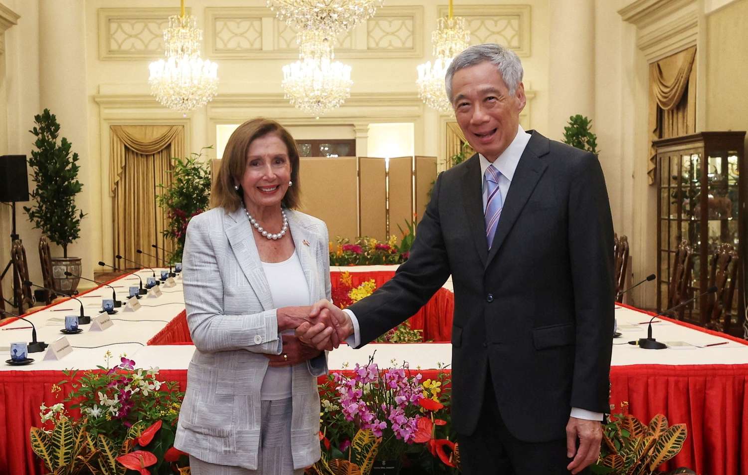 Nancy Pelosi fue recibida por el primer ministro de Singapur, Lee Hsien Loong.