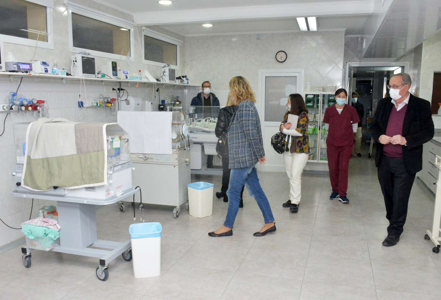 El Intendente guió una visita por seis servicios del Hospital Santamarina para mostrar obras e inversiones