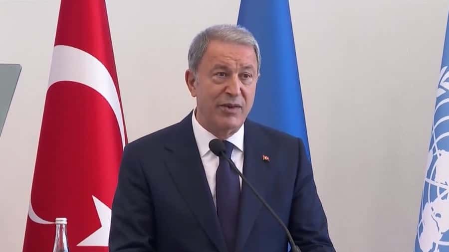 El ministro de Defensa turco anunció que “se planificó la partida de tres buques desde Ucrania".