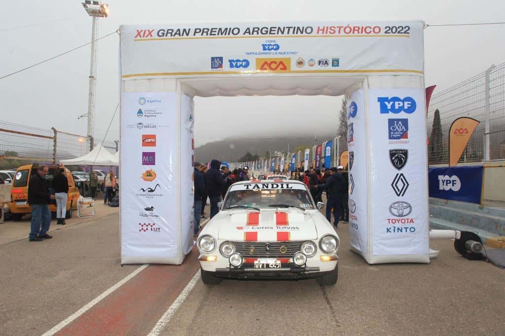 Gran trabajo de Peñalva-Quiroga en el GP Argentino Histórico