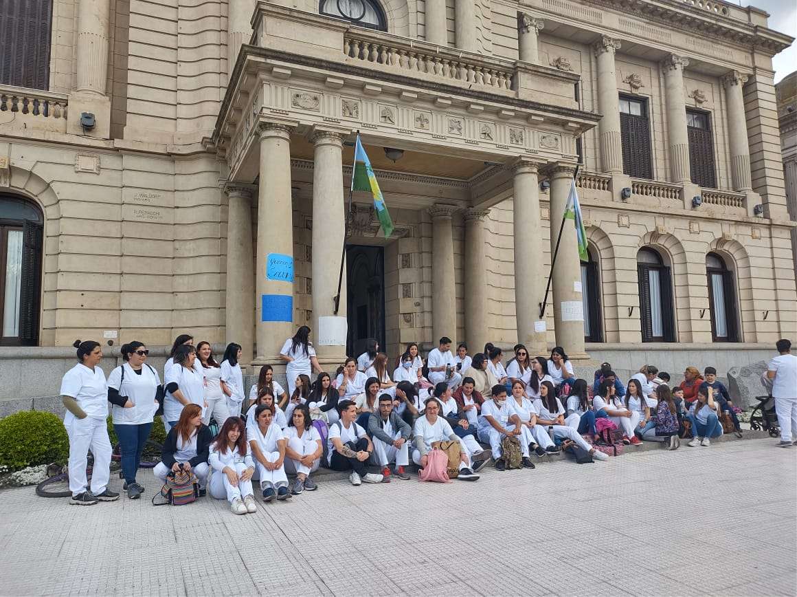 Estudiantes del Instituto 75 reclamaron mayor seguridad en el predio de Sans Souci