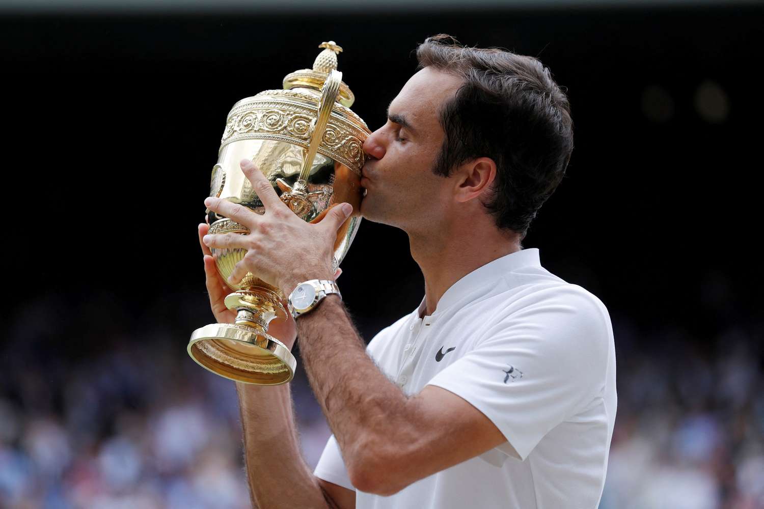Federer conmocionó al mundo del deporte con su anuncio.