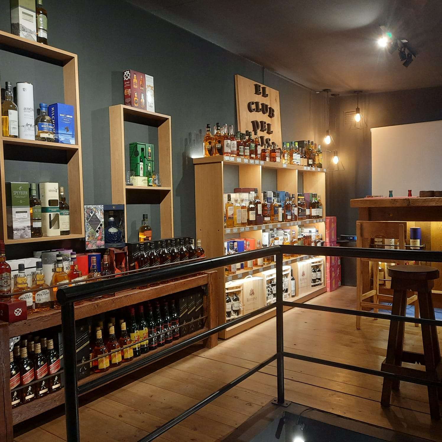 Con más de 100 variedades para degustar, “El Club de Whisky” ya tiene su lugar en Black