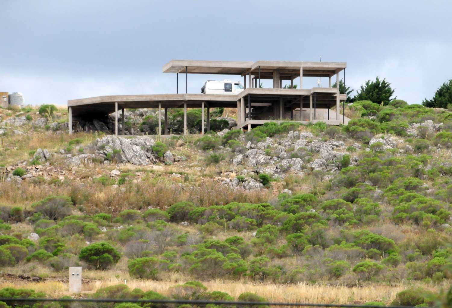 Construcciones irregulares en las sierras: Unión por la Patria pidió explicaciones al Ejecutivo