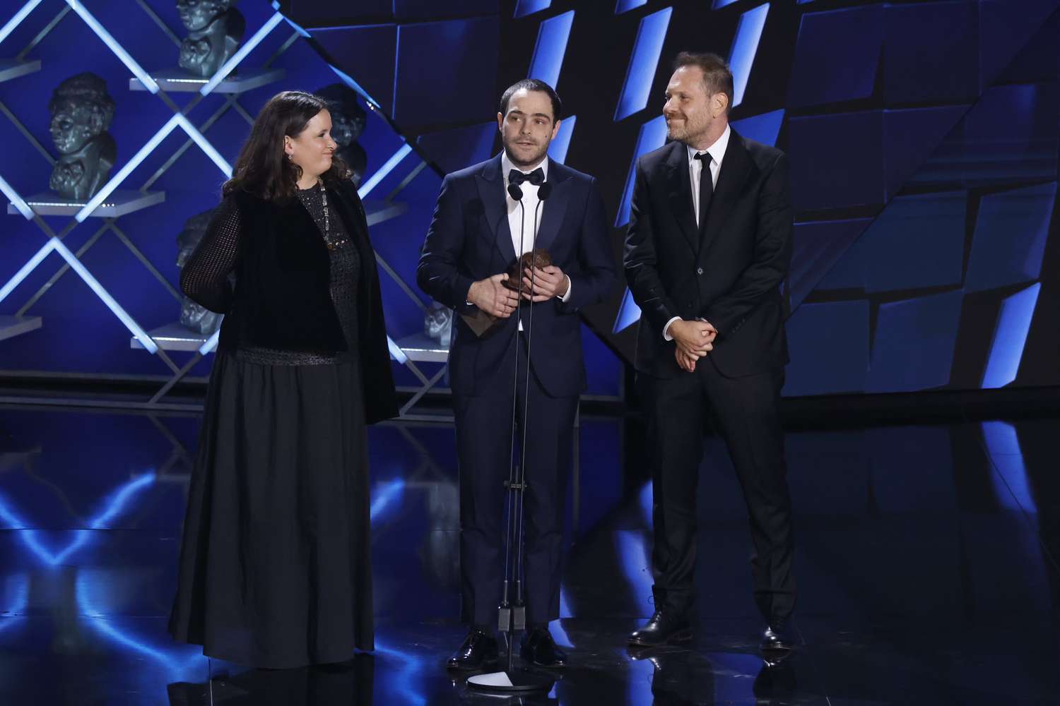 Peter Lanzani y el productor Federico Posternak recibieron el Premio Goya 2023 a la Mejor película iberoamericana por "Argentina 1985".
