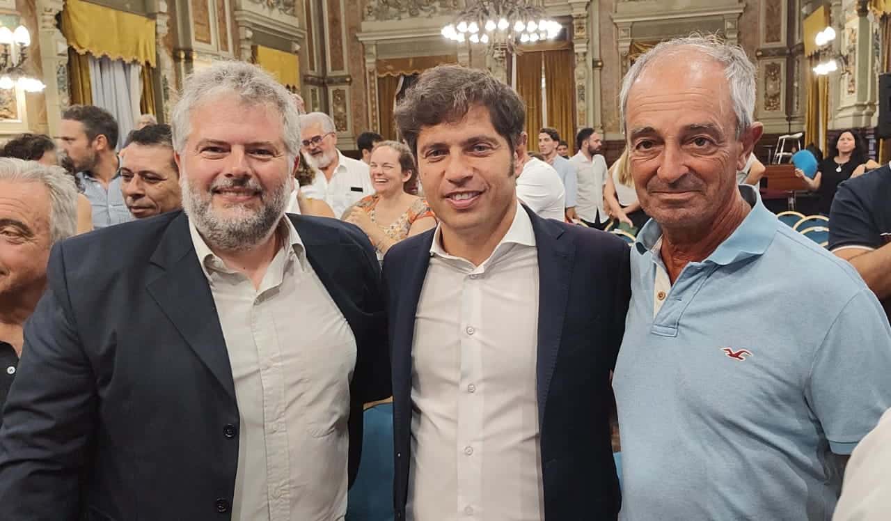 El subsecretario de Vinculación y Transferencia de la Universidad, Diego Dalponte, el director de Pladema, Marcelo Venere, junto al gobernador Axel Kicillof.