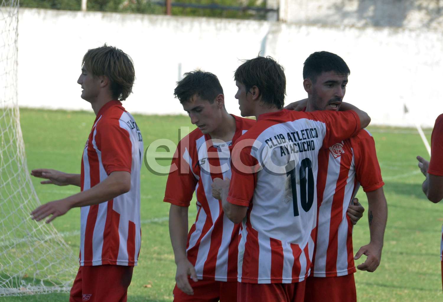 Atlético Ayacucho empezó ganando.