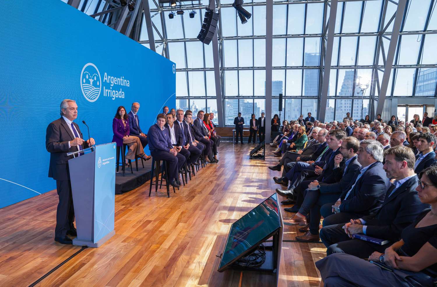 Alberto Fernández encabezó un acto en el Centro Cultural Kirchner.