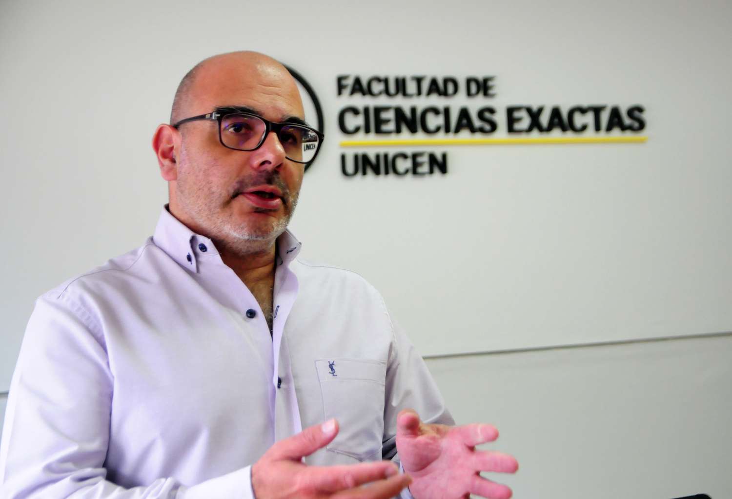 El vicedecano Claudio Aciti alertó por el debilitamiento del sector científico y académico.