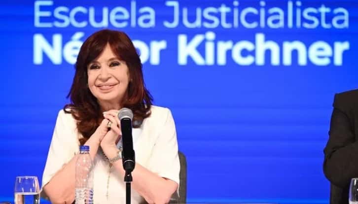 Cristina Kirchner lanza duras críticas al gobierno de Javier Milei con documento de 33 páginas