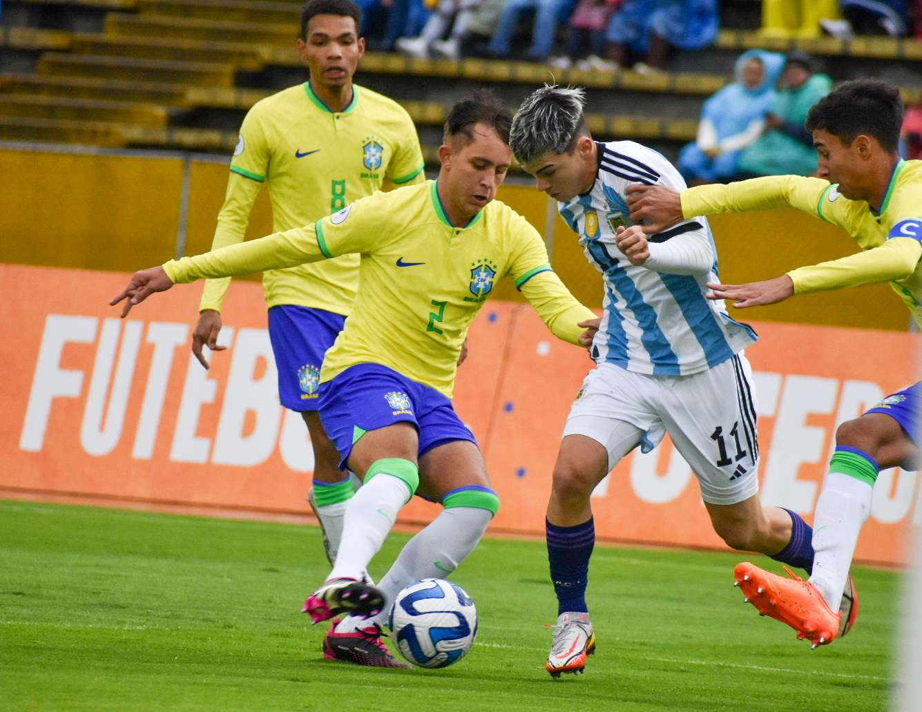 Argentina no pudo con Brasil en la despedida