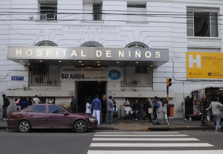 Los niños evacuados del Hospital Gutiérrez tras fuga de monóxido de carbono están "fuera de peligro"